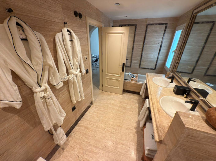 Image No.33-3 Bed Apartment for sale