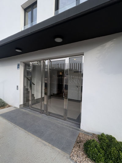 Image No.18-3 Bed Apartment for sale