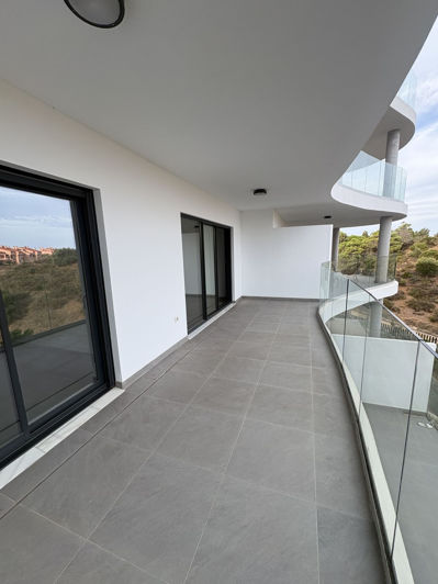 Image No.33-3 Bed Apartment for sale