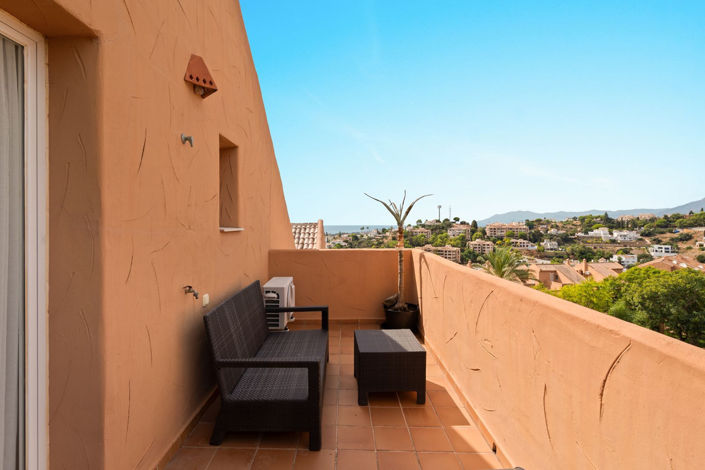 Image No.20-2 Bed Apartment for sale