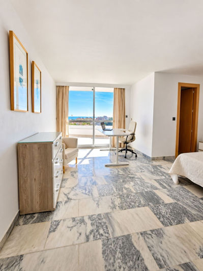 Image No.21-2 Bed Apartment for sale