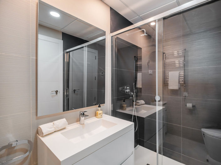 Image No.20-2 Bed Apartment for sale