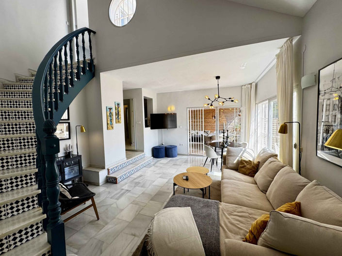 Image No.27-2 Bed Townhouse for sale