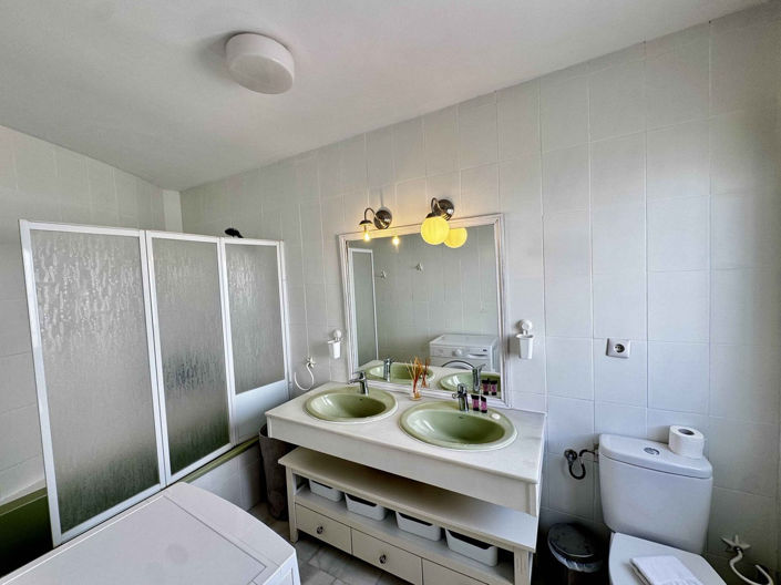 Image No.31-2 Bed Townhouse for sale