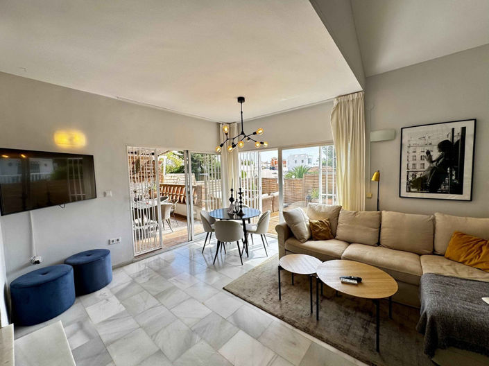 Image No.8-2 Bed Townhouse for sale