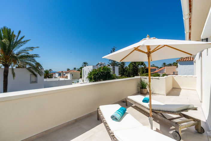 Image No.27-3 Bed Villa for sale