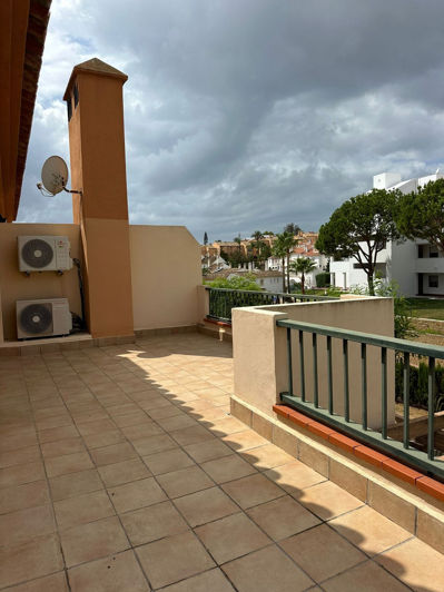 Image No.8-3 Bed Semi-Detached for sale