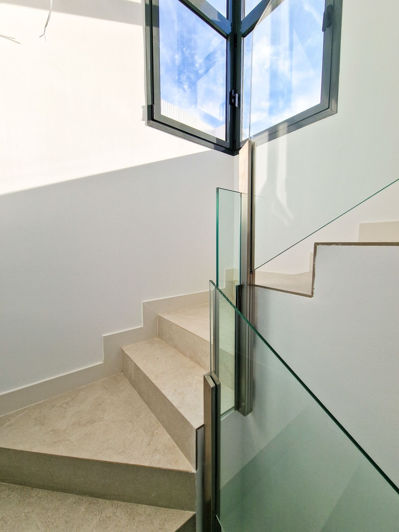 Image No.20-2 Bed Apartment for sale