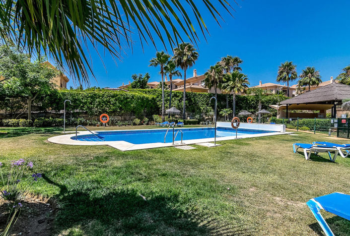 Image No.25-4 Bed Semi-Detached for sale