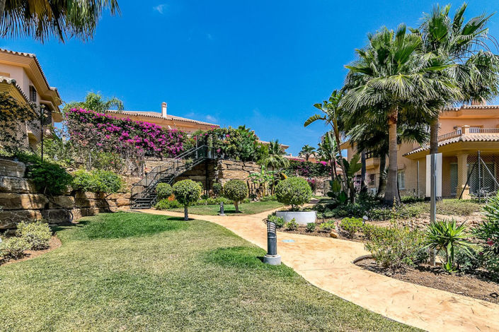Image No.27-4 Bed Semi-Detached for sale