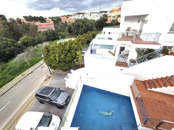 Image No.9-4 Bed Semi-Detached for sale