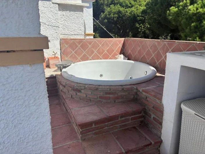 Image No.22-3 Bed Townhouse for sale