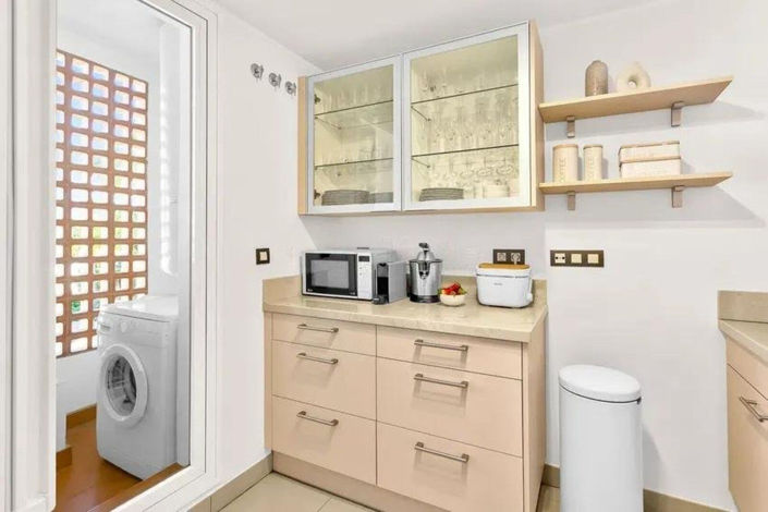 Image No.12-3 Bed Apartment for sale
