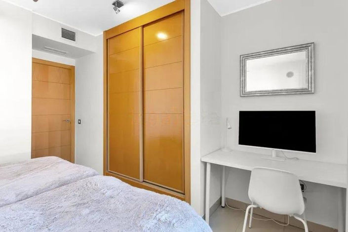 Image No.20-3 Bed Apartment for sale