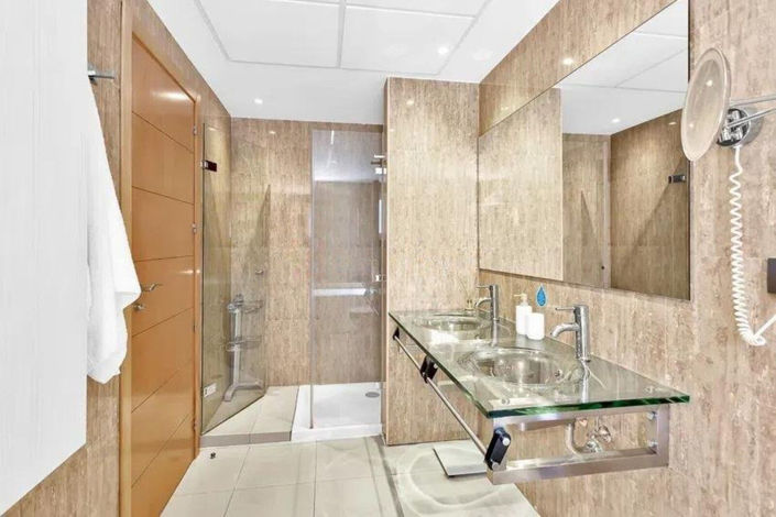 Image No.21-3 Bed Apartment for sale