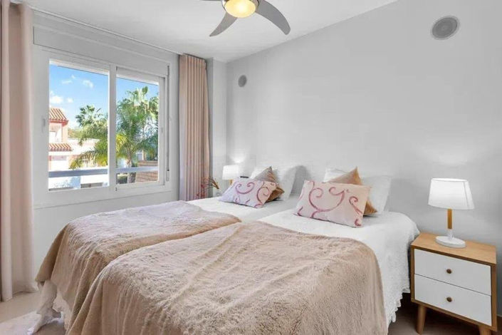 Image No.23-3 Bed Apartment for sale