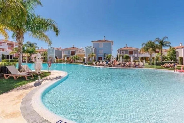 Image No.27-3 Bed Apartment for sale