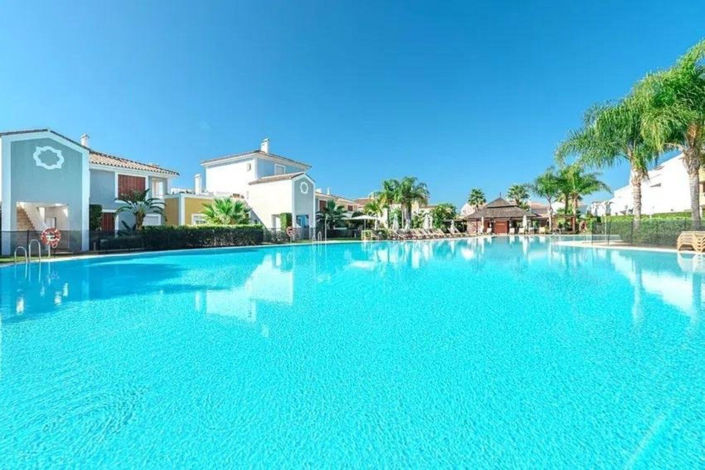 Image No.28-3 Bed Apartment for sale
