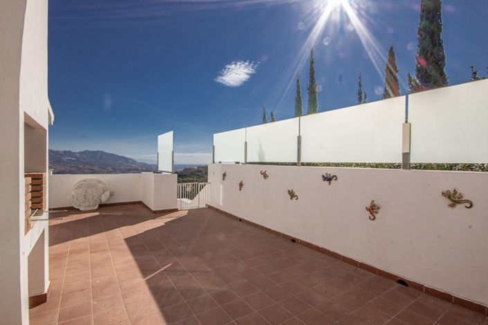 Image No.37-4 Bed Villa for sale
