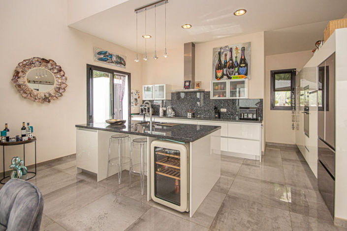 Image No.6-4 Bed Villa for sale