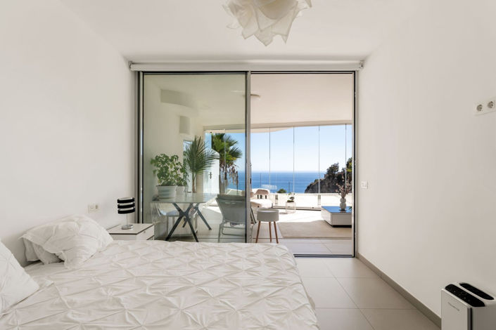 Image No.20-2 Bed Apartment for sale