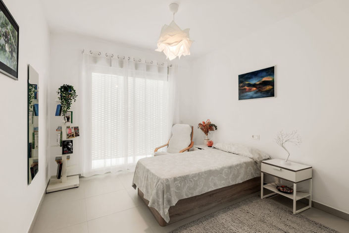 Image No.23-2 Bed Apartment for sale