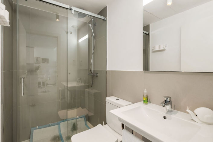Image No.24-2 Bed Apartment for sale
