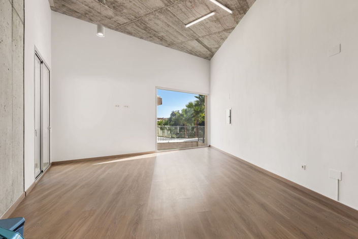Image No.28-2 Bed Apartment for sale