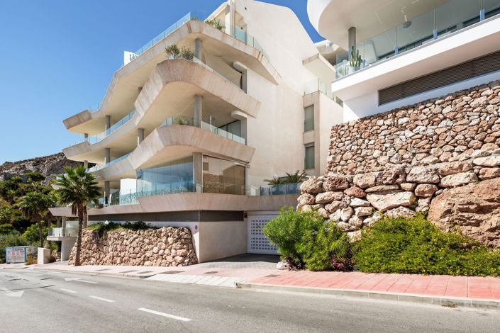 Image No.30-2 Bed Apartment for sale