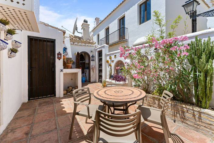 Image No.6-2 Bed Townhouse for sale