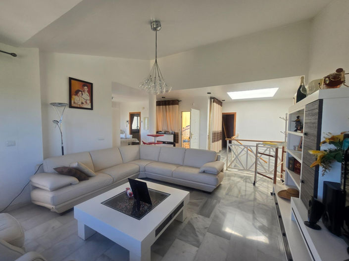 Image No.11-3 Bed Villa for sale