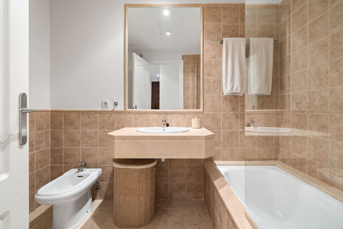 Image No.19-2 Bed Apartment for sale