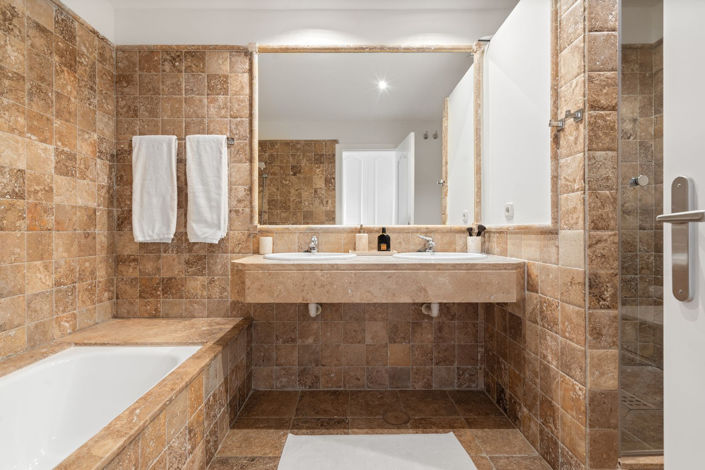 Image No.21-2 Bed Apartment for sale