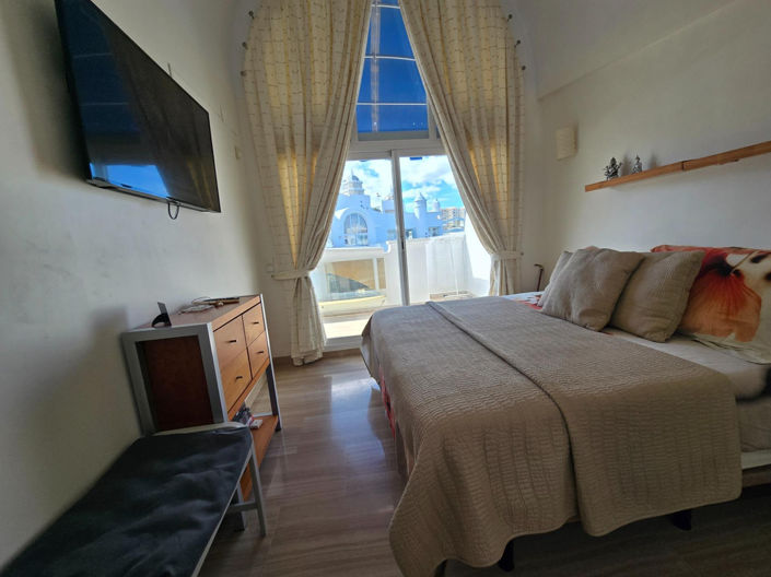Image No.22-2 Bed Apartment for sale