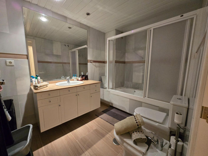 Image No.24-2 Bed Apartment for sale