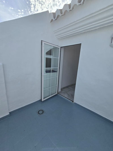 Image No.7-3 Bed Townhouse for sale