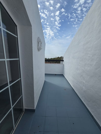 Image No.9-3 Bed Townhouse for sale