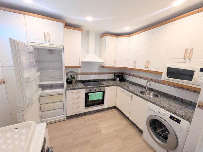 Image No.14-2 Bed Apartment for sale