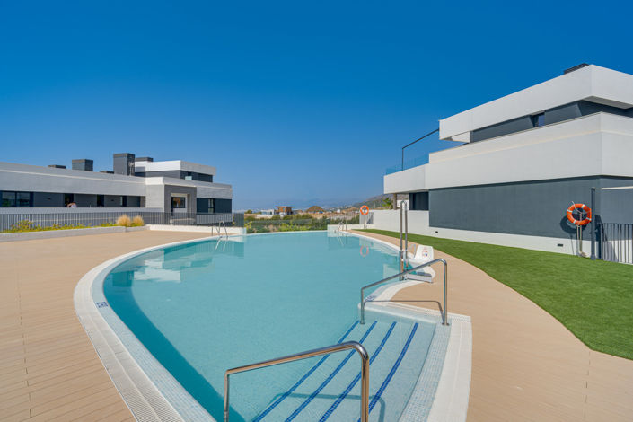 Image No.8-2 Bed Apartment for sale