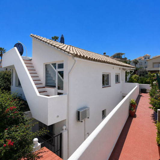 Image No.5-4 Bed Villa for sale