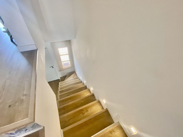 Image No.25-3 Bed Townhouse for sale
