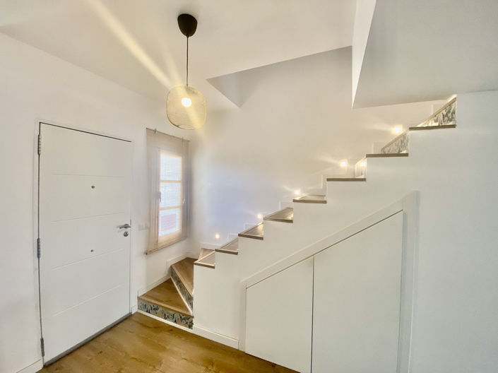Image No.26-3 Bed Townhouse for sale