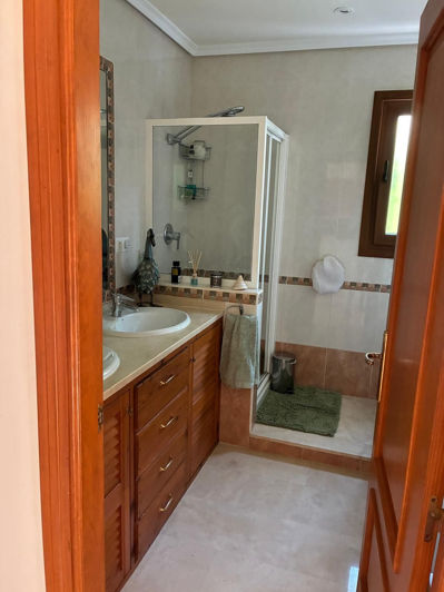 Image No.14-4 Bed Villa for sale