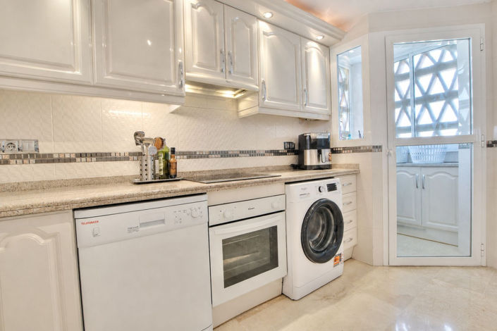 Image No.11-4 Bed Apartment for sale