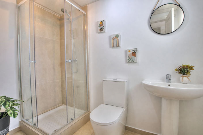Image No.19-4 Bed Apartment for sale