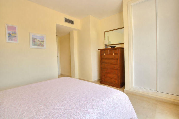 Image No.23-4 Bed Apartment for sale