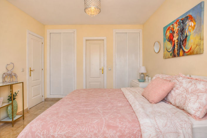 Image No.27-4 Bed Apartment for sale