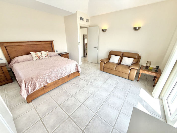 Image No.29-6 Bed Villa for sale