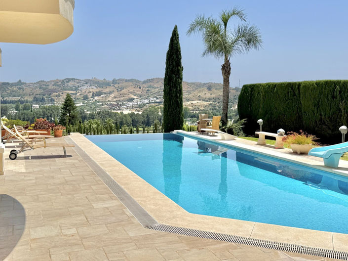 Image No.3-6 Bed Villa for sale