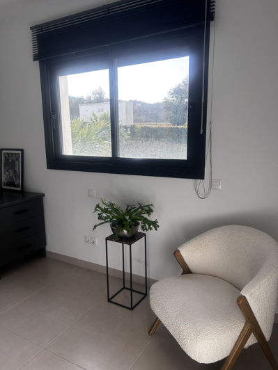 Image No.20-3 Bed Apartment for sale